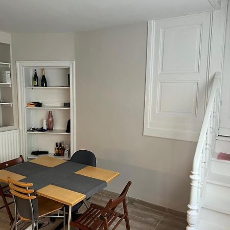 Stay In Maison De Metre In Etterbeek Bruxelas Exterior foto